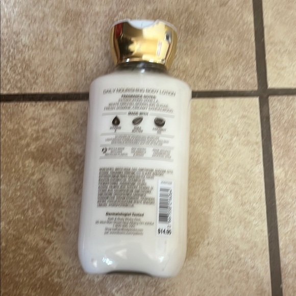Bath & Body Works Cream and Gold Moisturizer - Picture 2 of 4